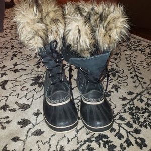 Sorel joan of arctic boots